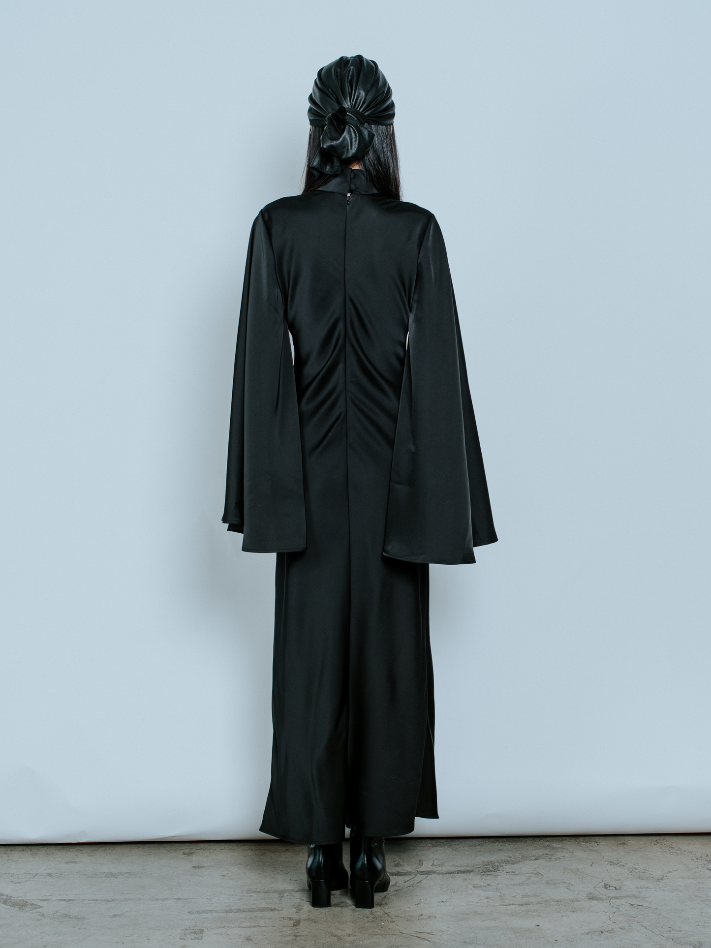 HARLOW MIDI DRESS BLACK