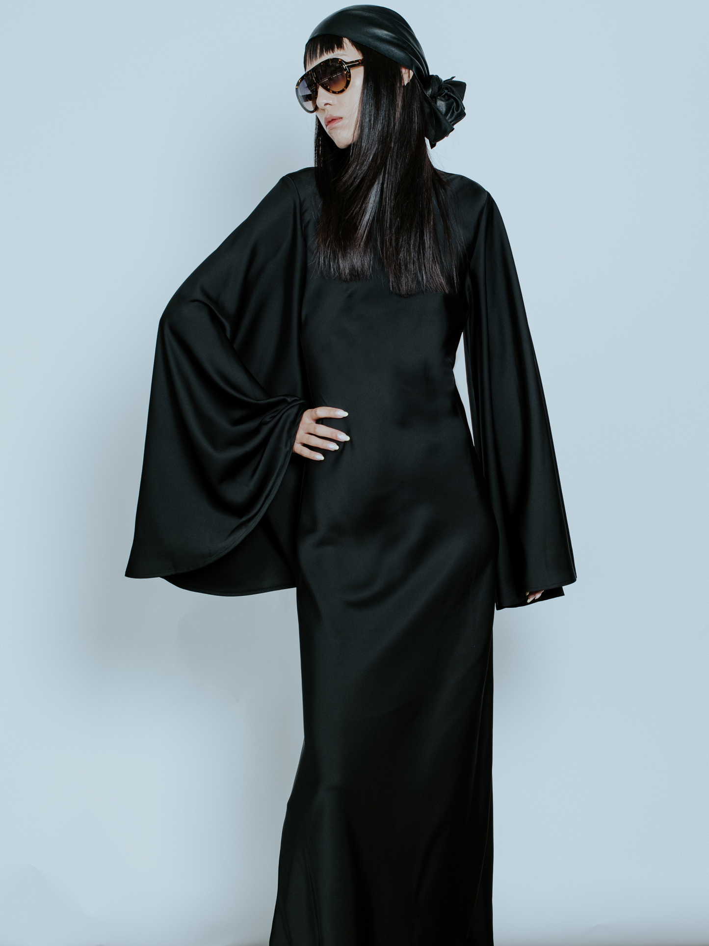 HARLOW MIDI DRESS BLACK