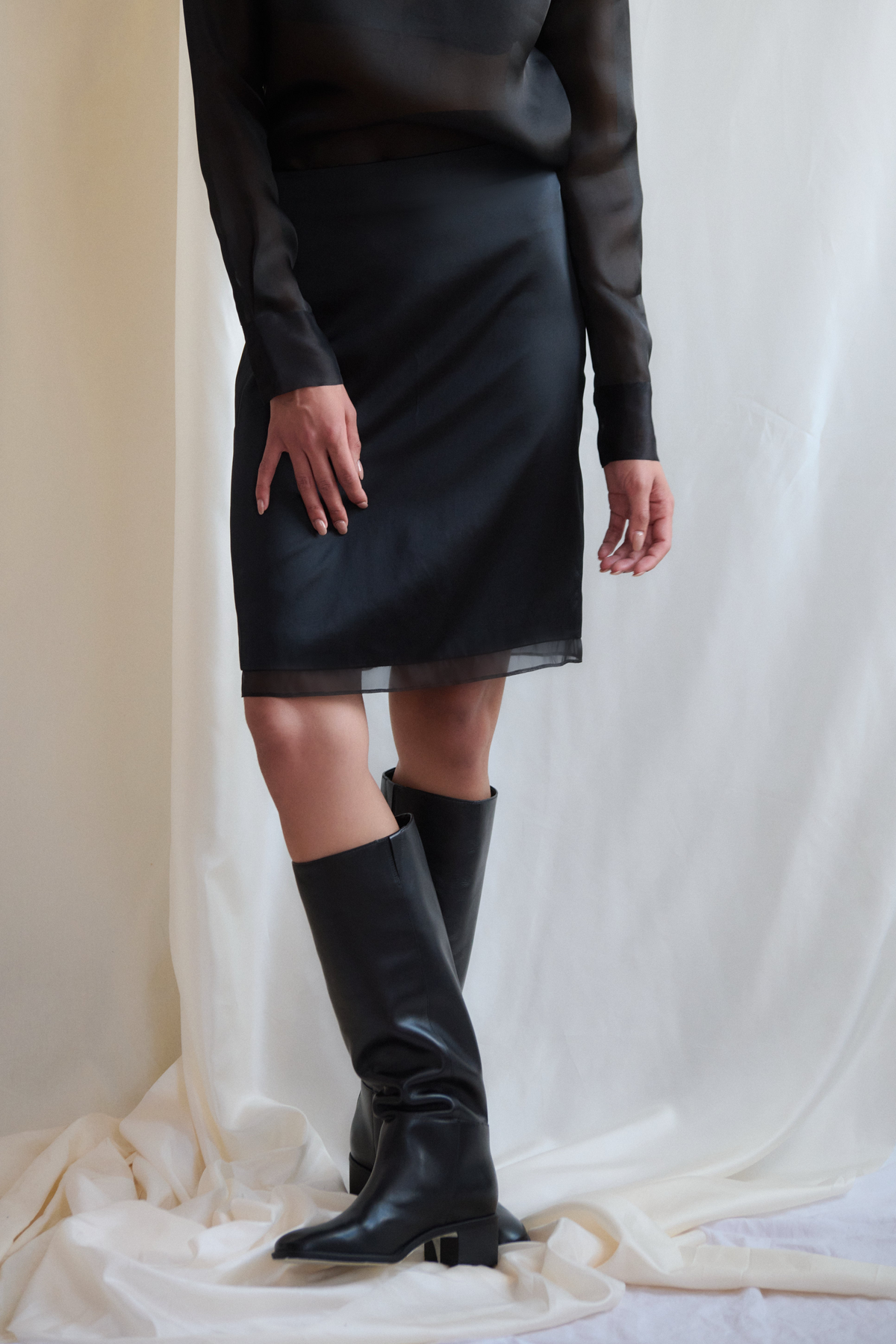 GEORGIA SILK SKIRT BLACK