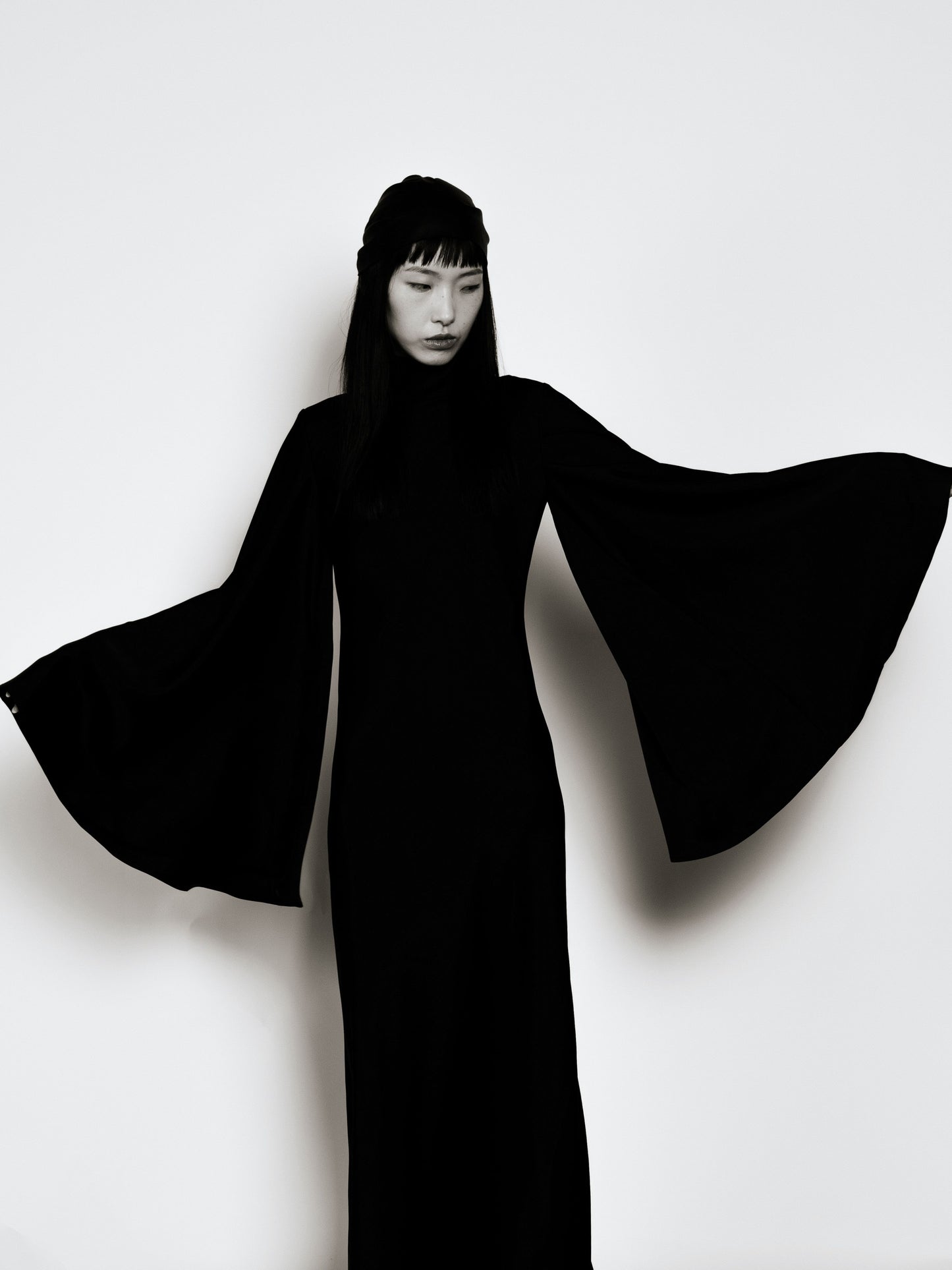 HARLOW MIDI DRESS BLACK