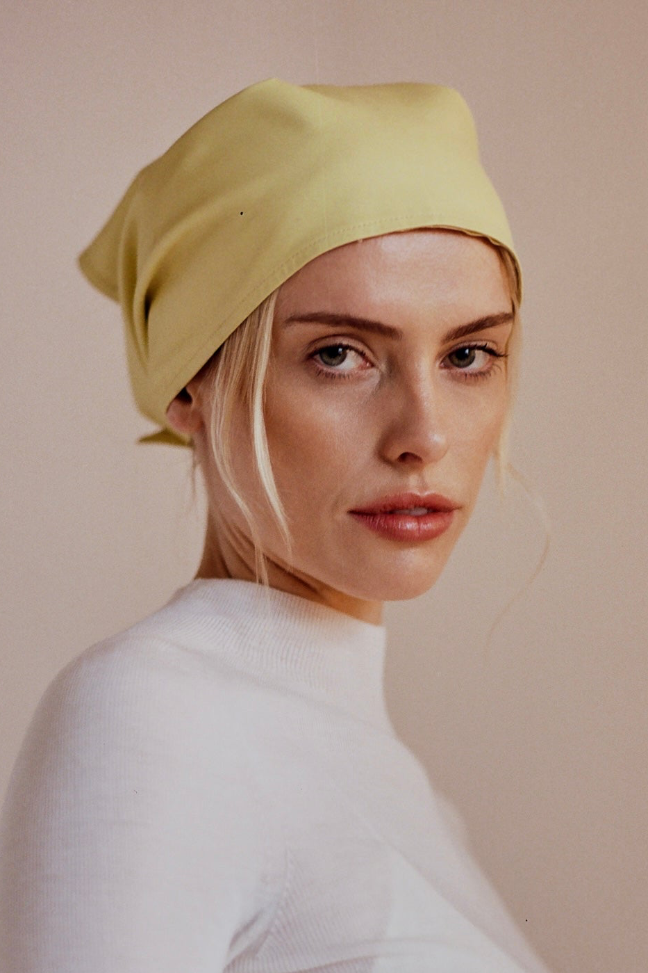 SYDNEY LEATHER HEADSCARF YELLOW